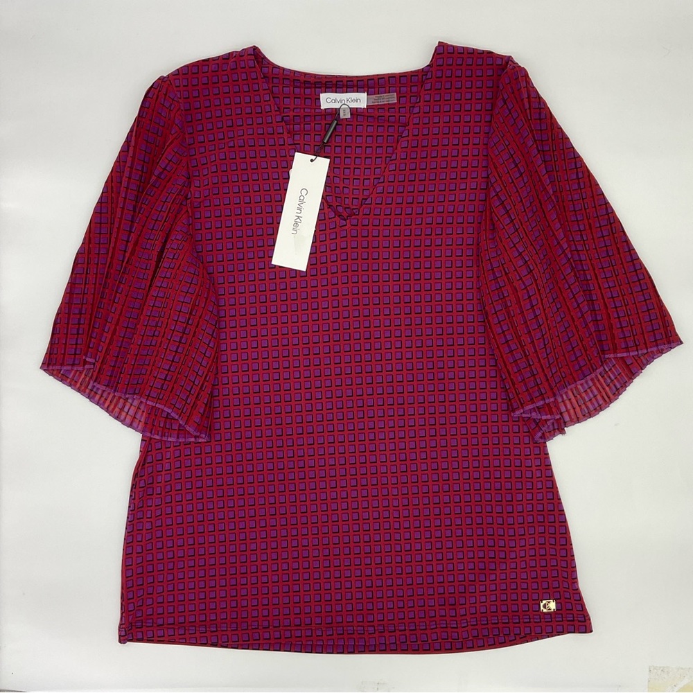 NWT Calvin Klein Short Flutter Sleeve Top, Medium